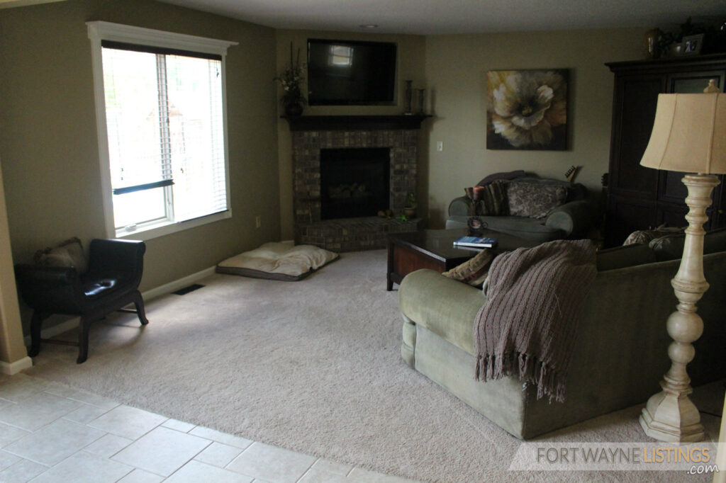 living room, beautiful view of backyard Awesome Southwest Home For Sale