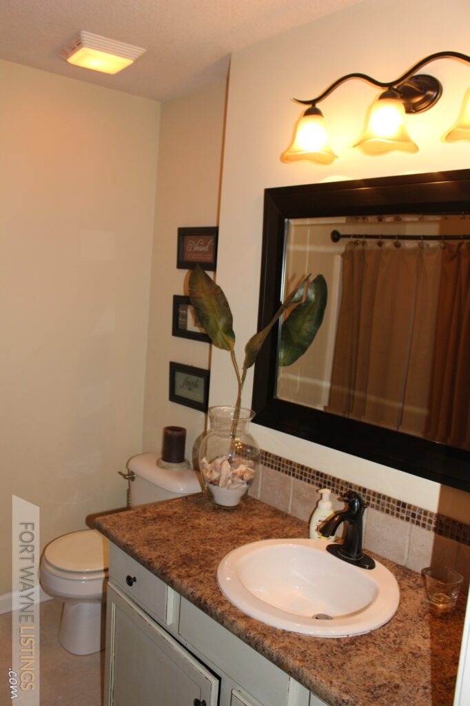 Upstairs bathroom full bath Super Fort Wayne home for sale