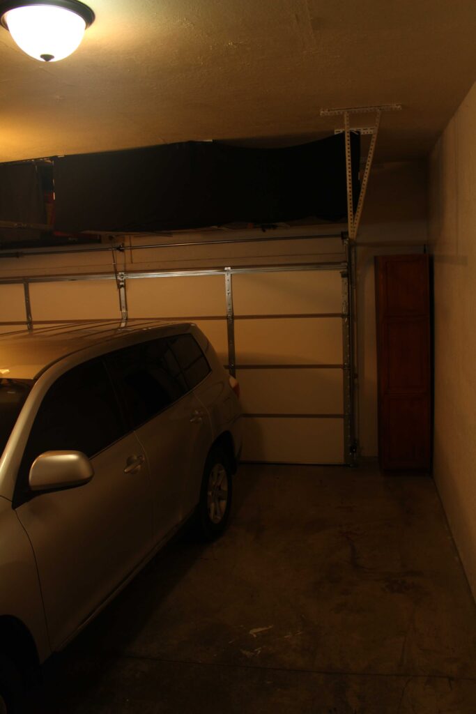 Nicely Finished Garage (6)